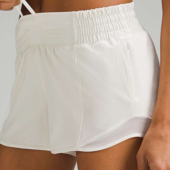 Lululemon hotty hot shorts high rise in bone - Picture 5 of 7